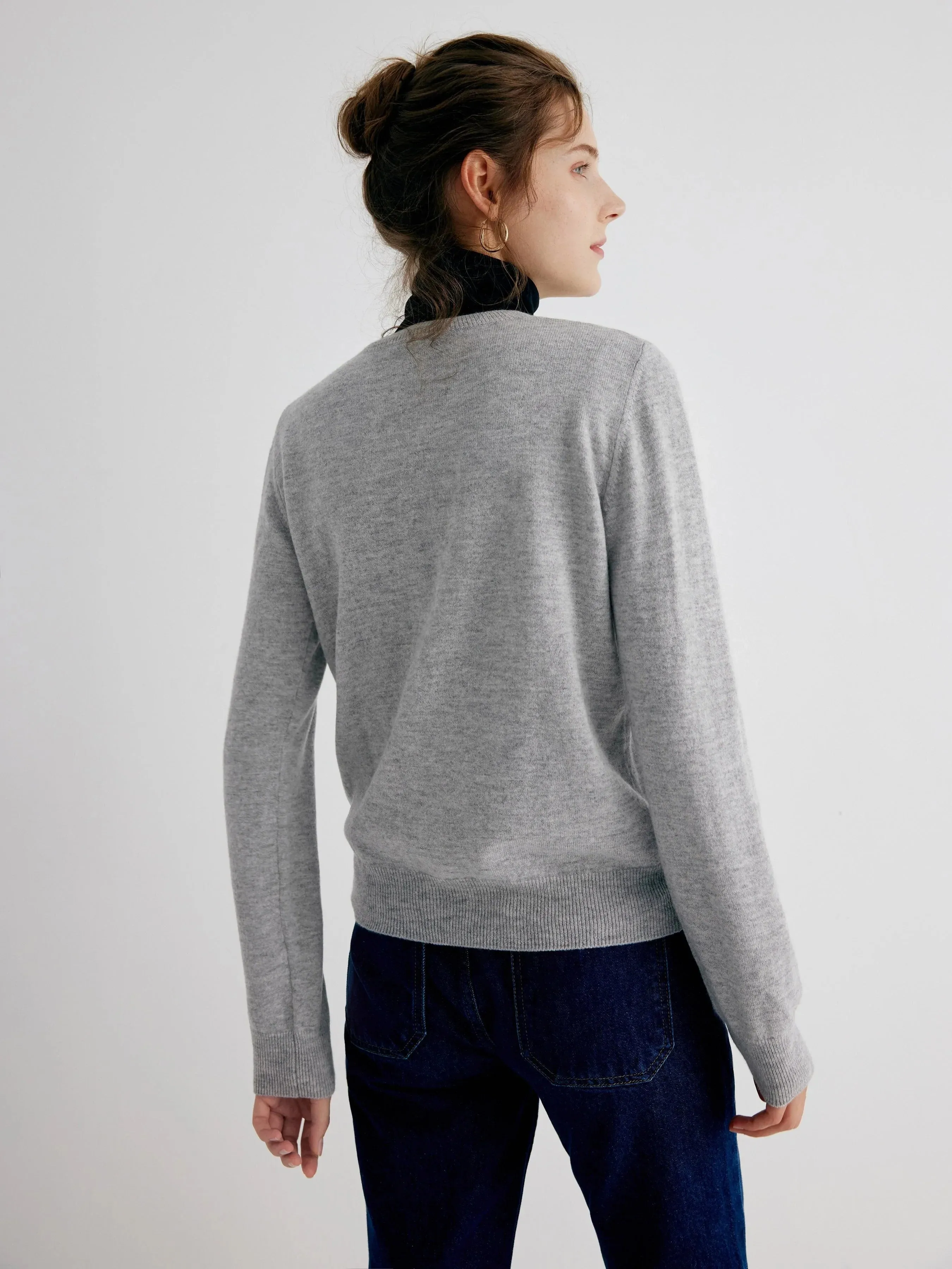 Nina 100% Merino Wool Grey Fitted Crewneck Pullover