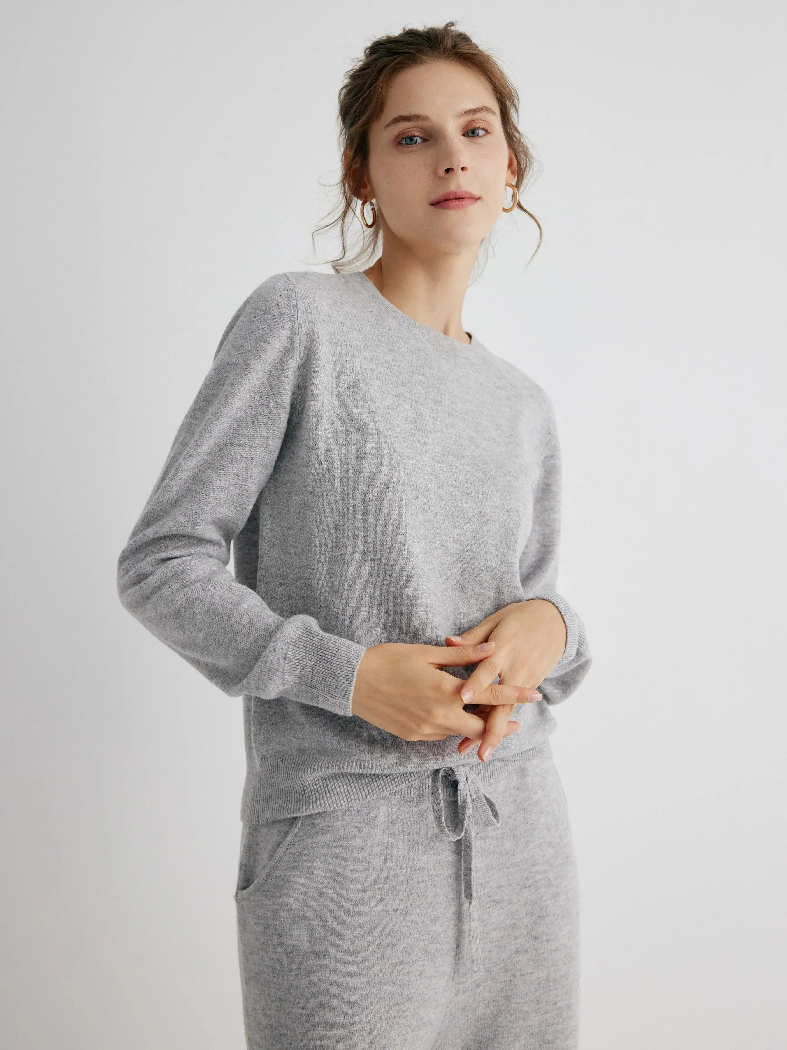 Nina 100% Merino Wool Grey Fitted Crewneck Pullover