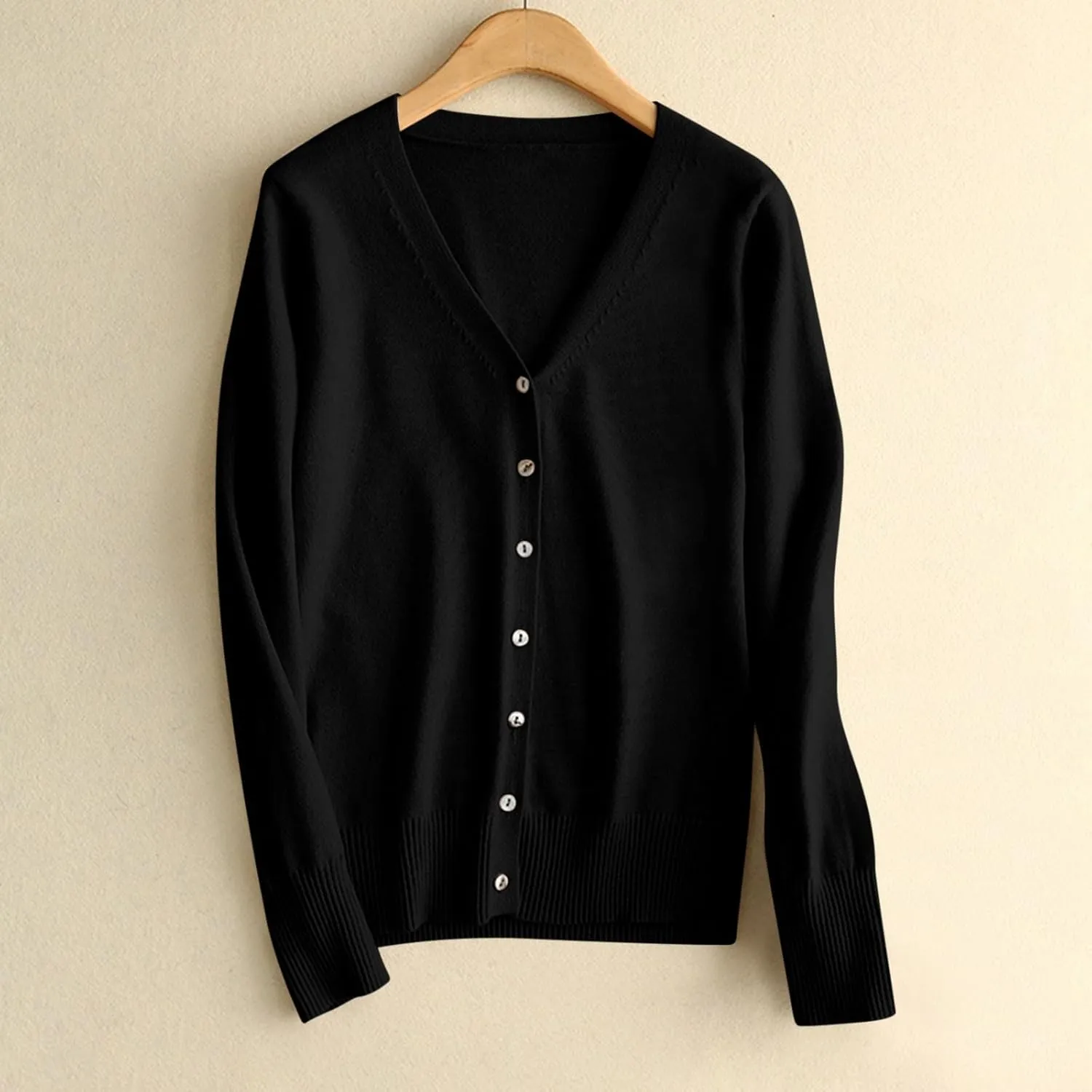 Womens Fall 2024 Cardigan Lightweight Long Sleeve Open Front V Neck Cute Cardigans Sweaters Casual Fashion Outerwear