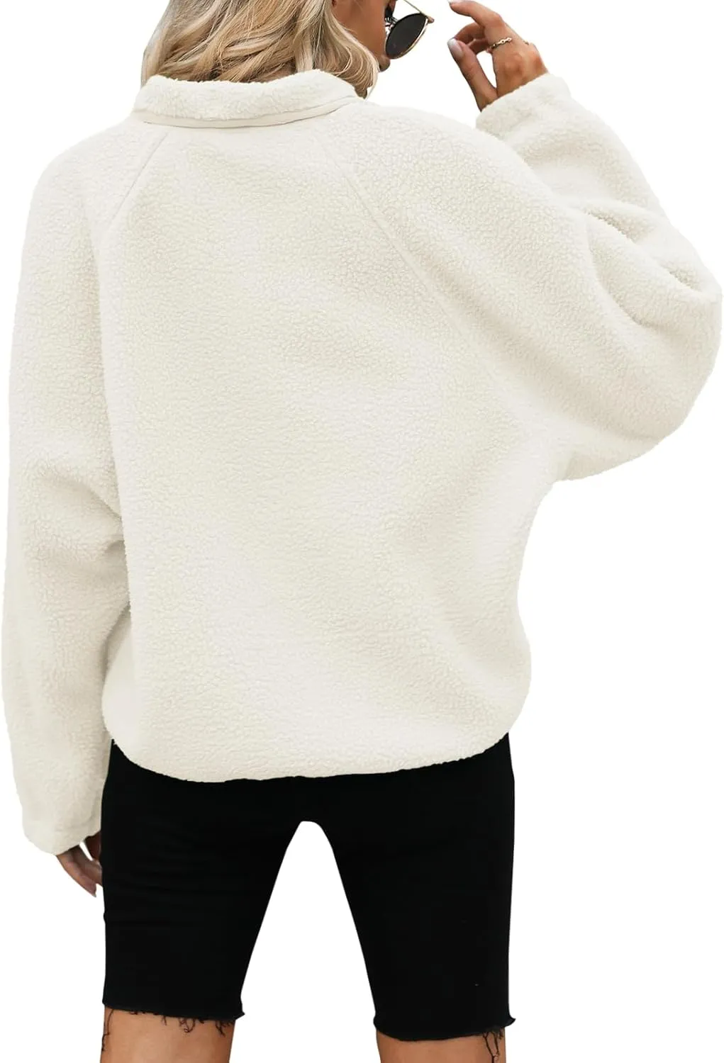 Yanekop Womens Fleece Jacket Fuzzy Long Sleeve Short Coats Button Down Sherpa Outerwear with Pockets
